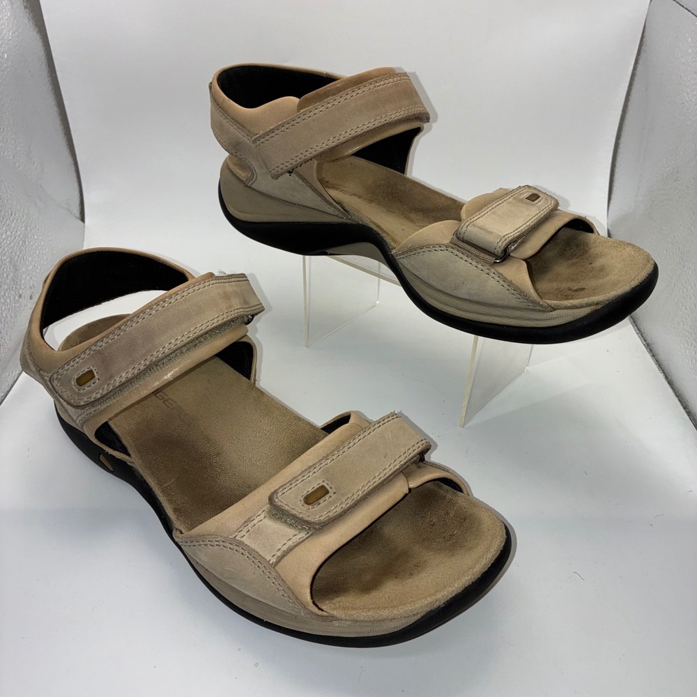 Clarks‎ Springers Womens 9M Tan Leather Walking Sandals Adjustable Straps 32609